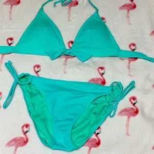 Victoria’s Secret bikini set